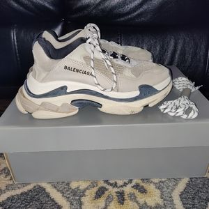 Authentic Balenciaga Triple S Taupe Gray Black Sne